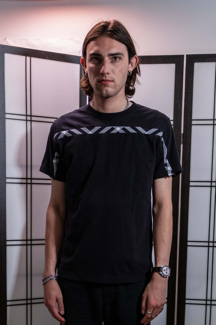 Tee Onyx - Jared Jansen Pre-Fall oversized tee with checked trim