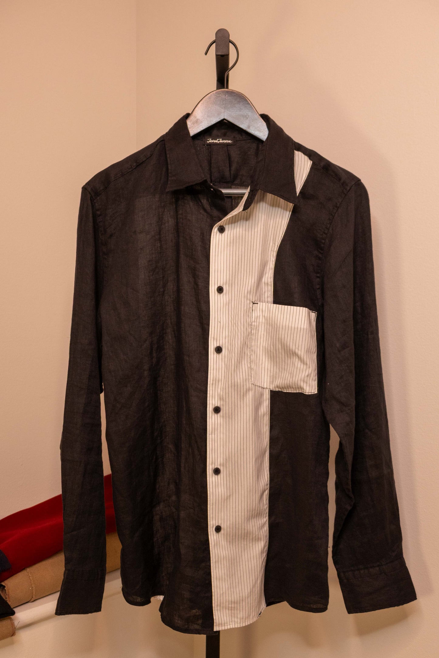Long-Sleeve Panel Shirt in Black & Pinstripe — front
