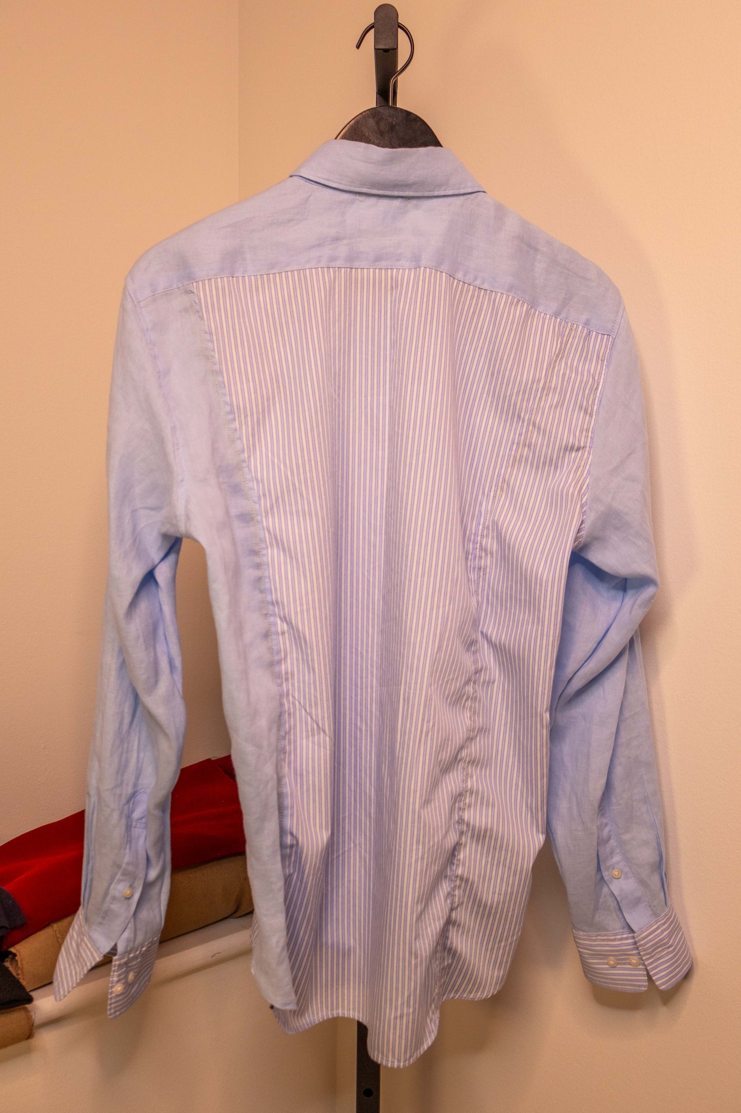 Long-sleeve panel shirt, light blue body with blue-striped panels, back
