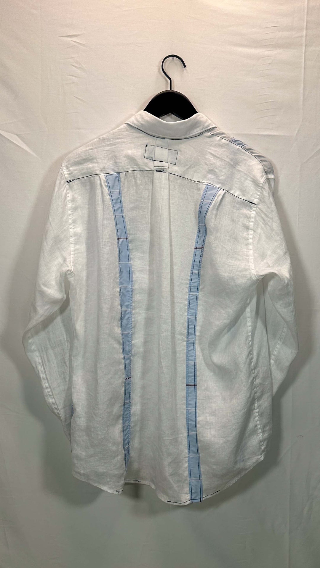 Long-Sleeve Panel Shirt, white linen with light blue panel detail, back